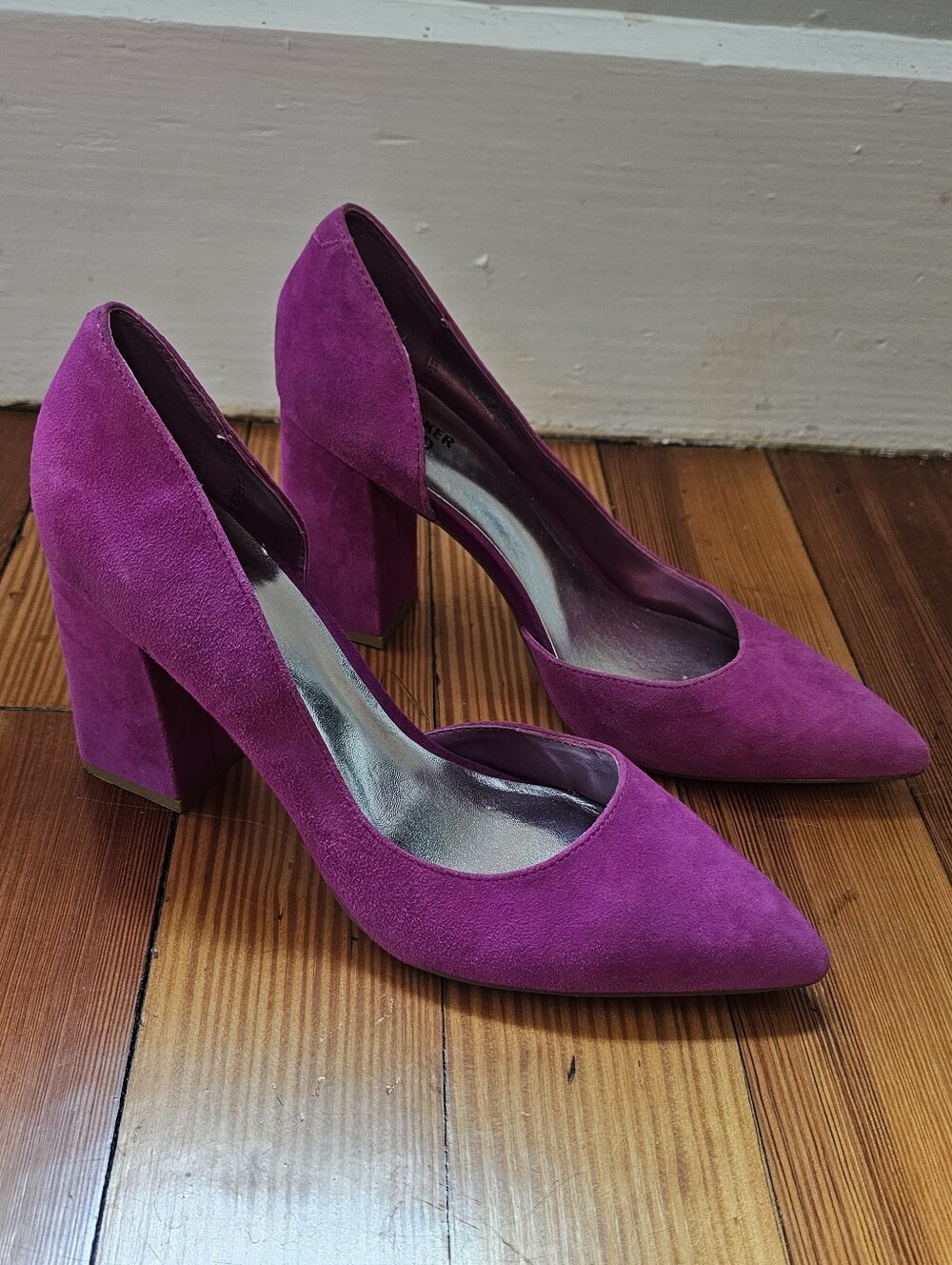 Bleecker & Bond Fuschia Leather Block Pointy Toe Heels Pumps Size 8